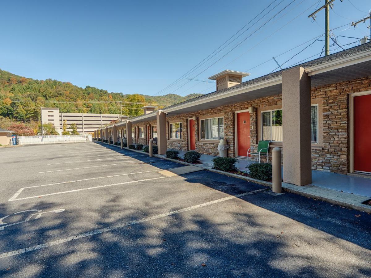 Cherokee Grand Hotel Exteriér fotografie